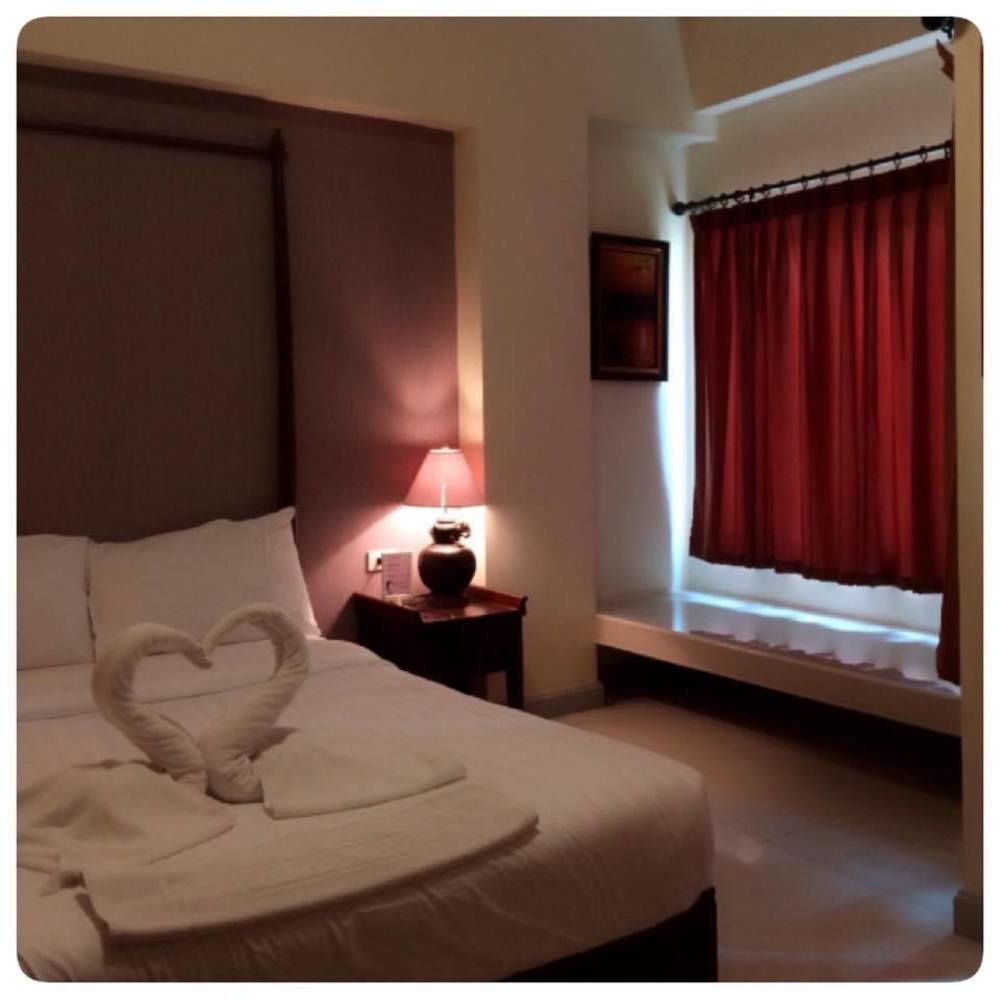 Chivapuri Residence Bangsaen Чонбури Екстериор снимка