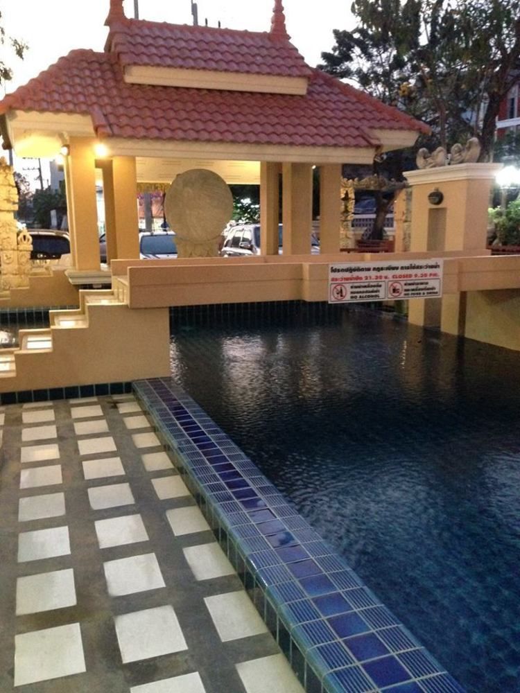 Chivapuri Residence Bangsaen Чонбури Екстериор снимка
