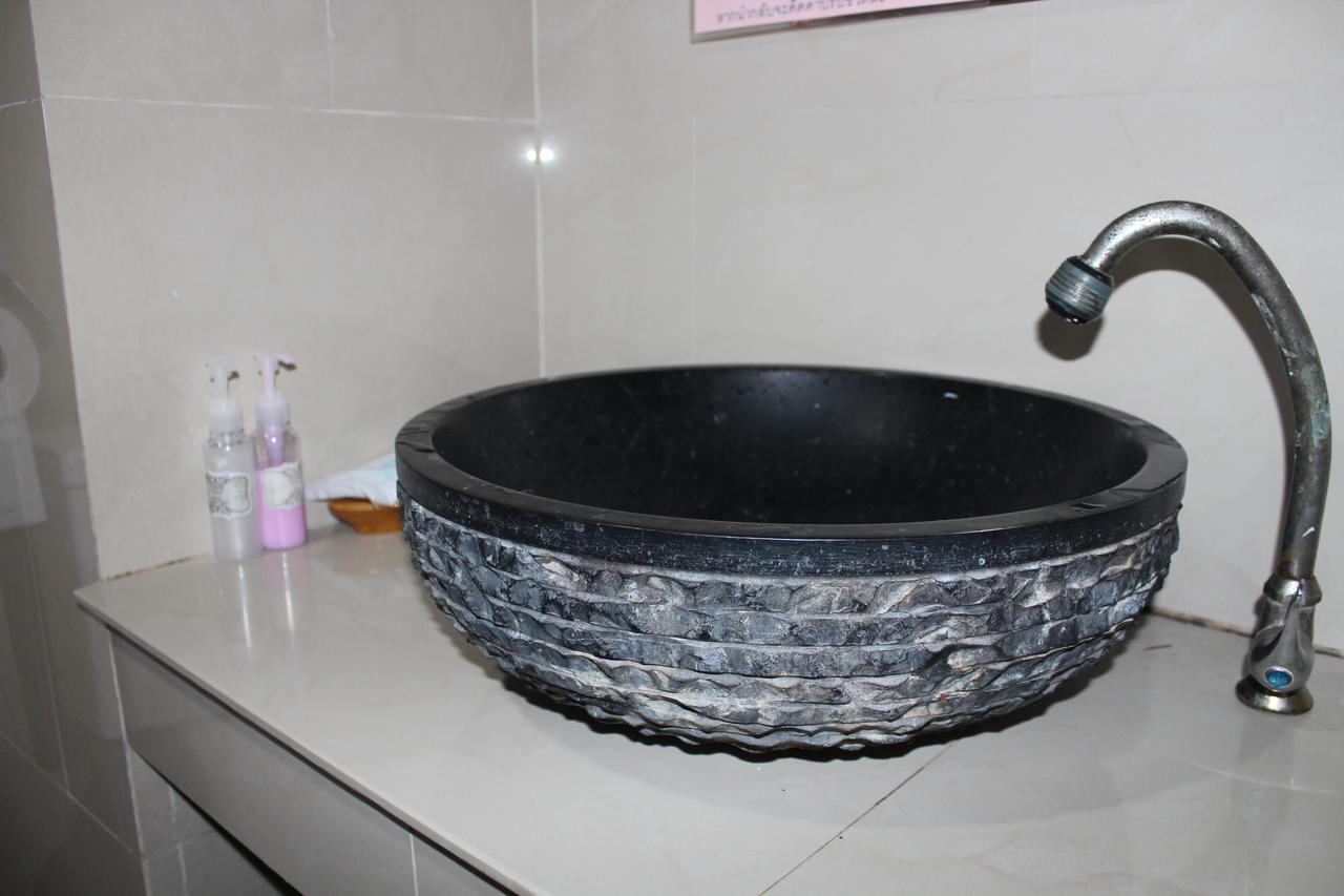 Chivapuri Residence Bangsaen Чонбури Екстериор снимка