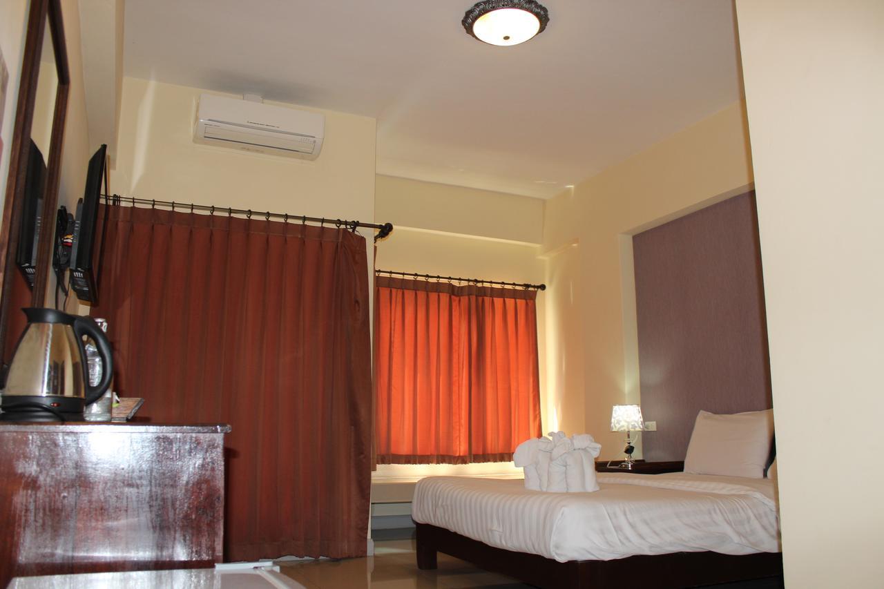 Chivapuri Residence Bangsaen Чонбури Екстериор снимка