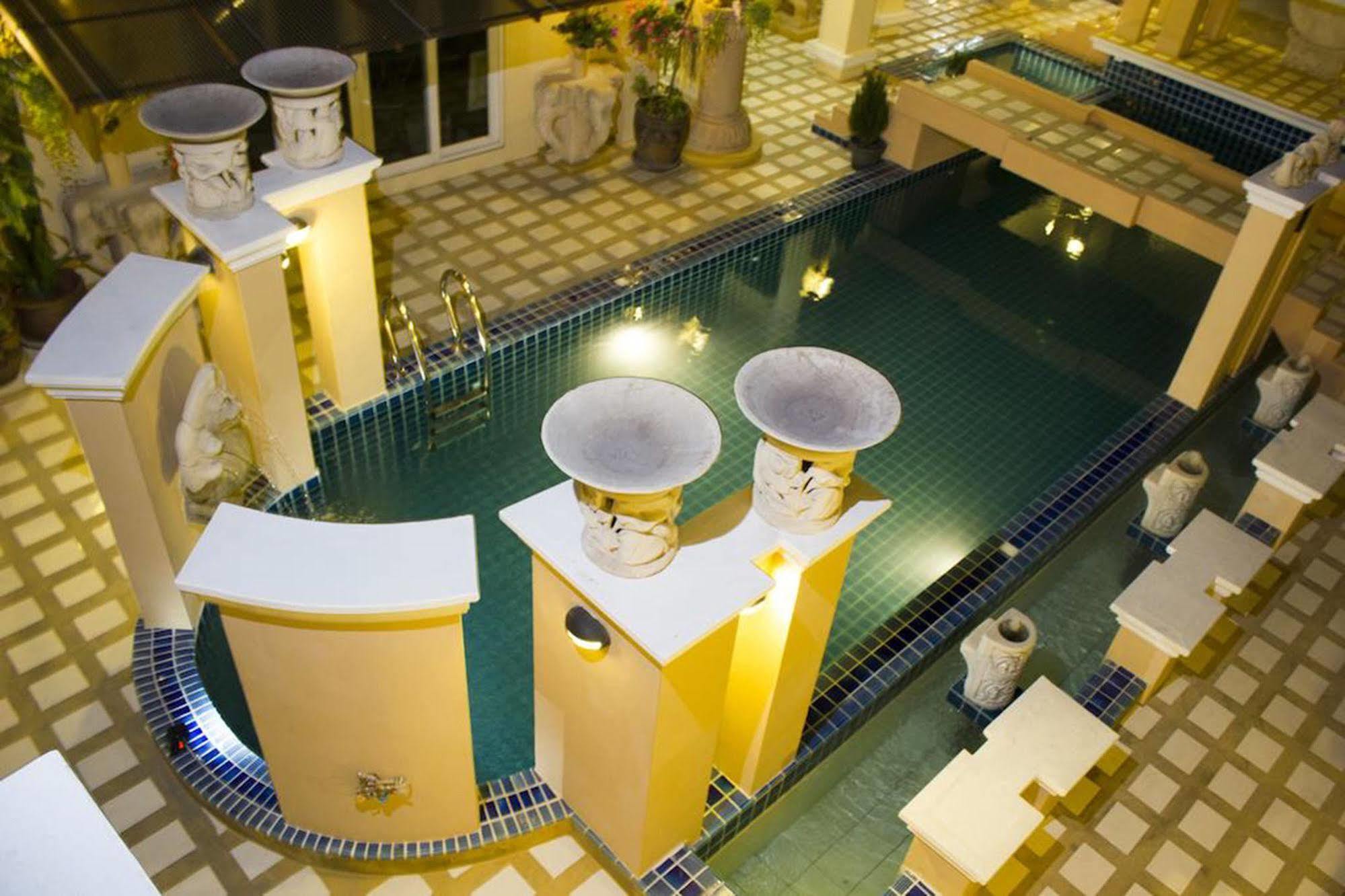 Chivapuri Residence Bangsaen Чонбури Екстериор снимка